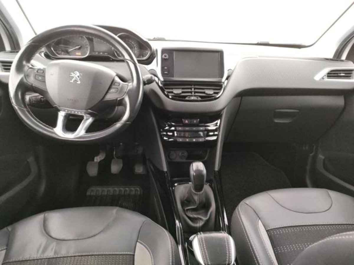 Peugeot 2008 Turbo 110 S&S Allure (8)