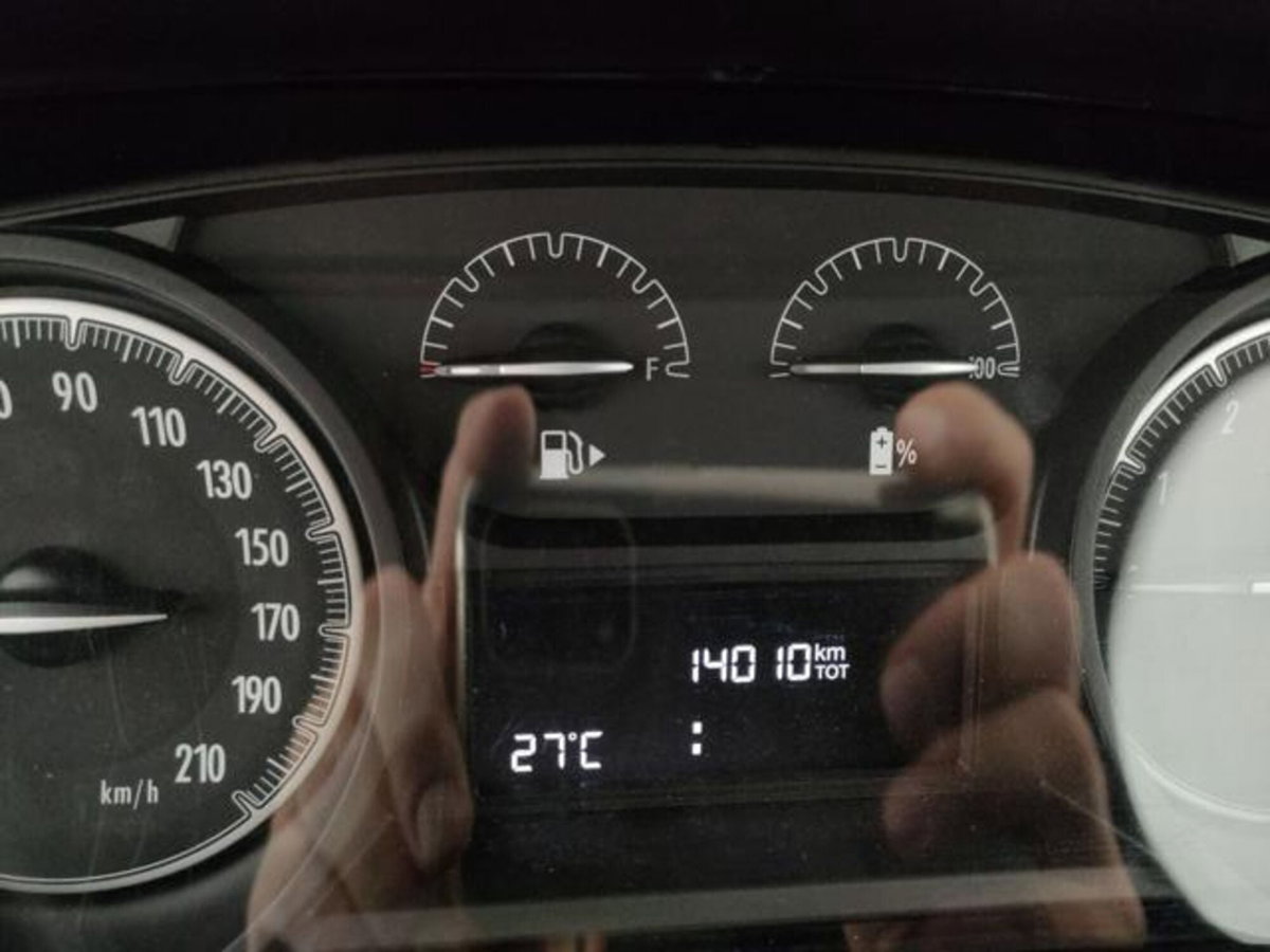 Lancia Ypsilon 1.0 FireFly 5 porte S&S Hybrid Ecochic Silver (17)