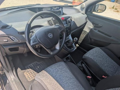 Lancia Ypsilon 1.2 69 CV 5 porte Elefantino Blu (6)