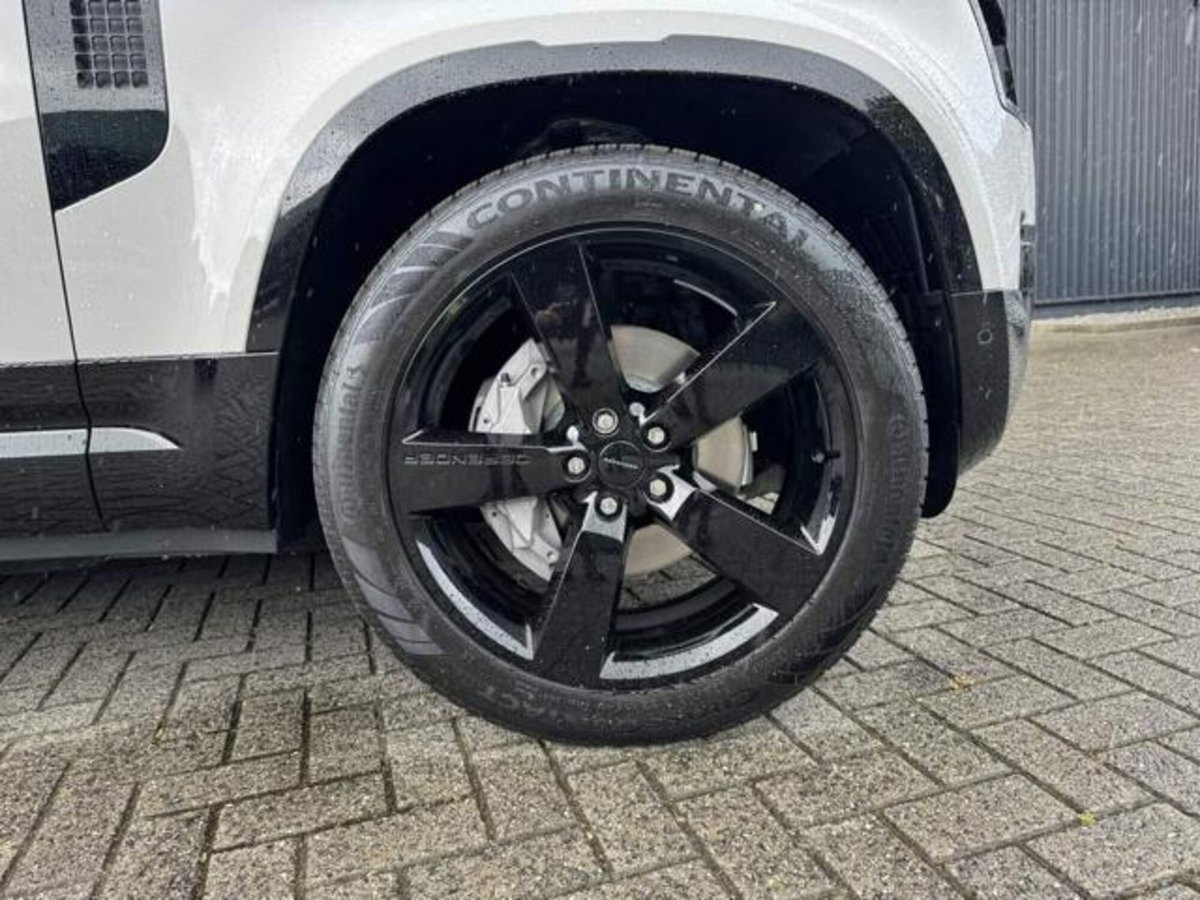 Land Rover Defender 110 3.0d mhev X-Dynamic HSE awd 350cv auto 7p.ti (10)