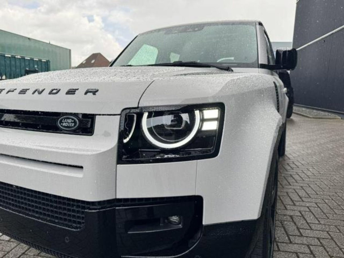 Land Rover Defender 110 3.0d mhev X-Dynamic HSE awd 350cv auto 7p.ti (12)