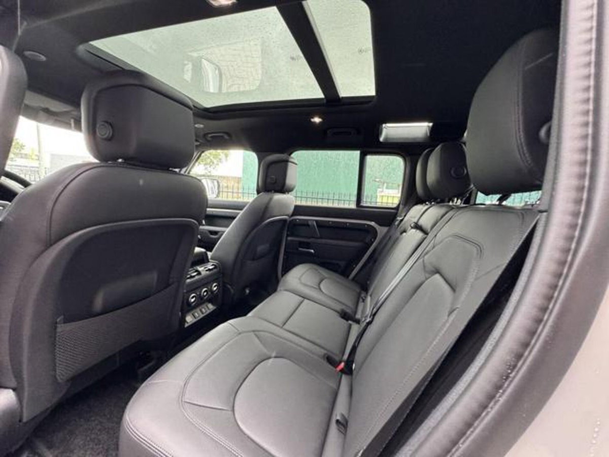 Land Rover Defender 110 3.0d mhev X-Dynamic HSE awd 350cv auto 7p.ti (20)