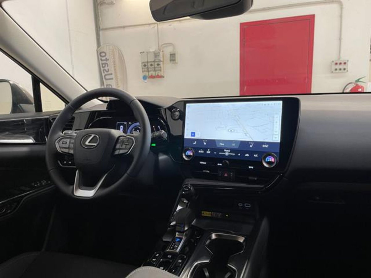 Lexus NX 350h 2.5 Luxury 4wd e-cvt (18)