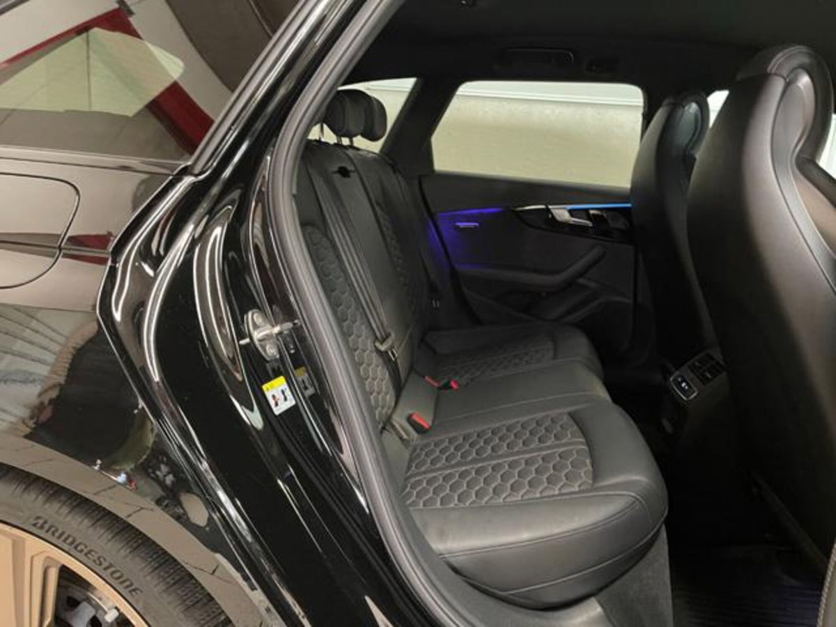 Audi RS 4 Avant 4 2.9 TFSI quattro tiptronic (16)