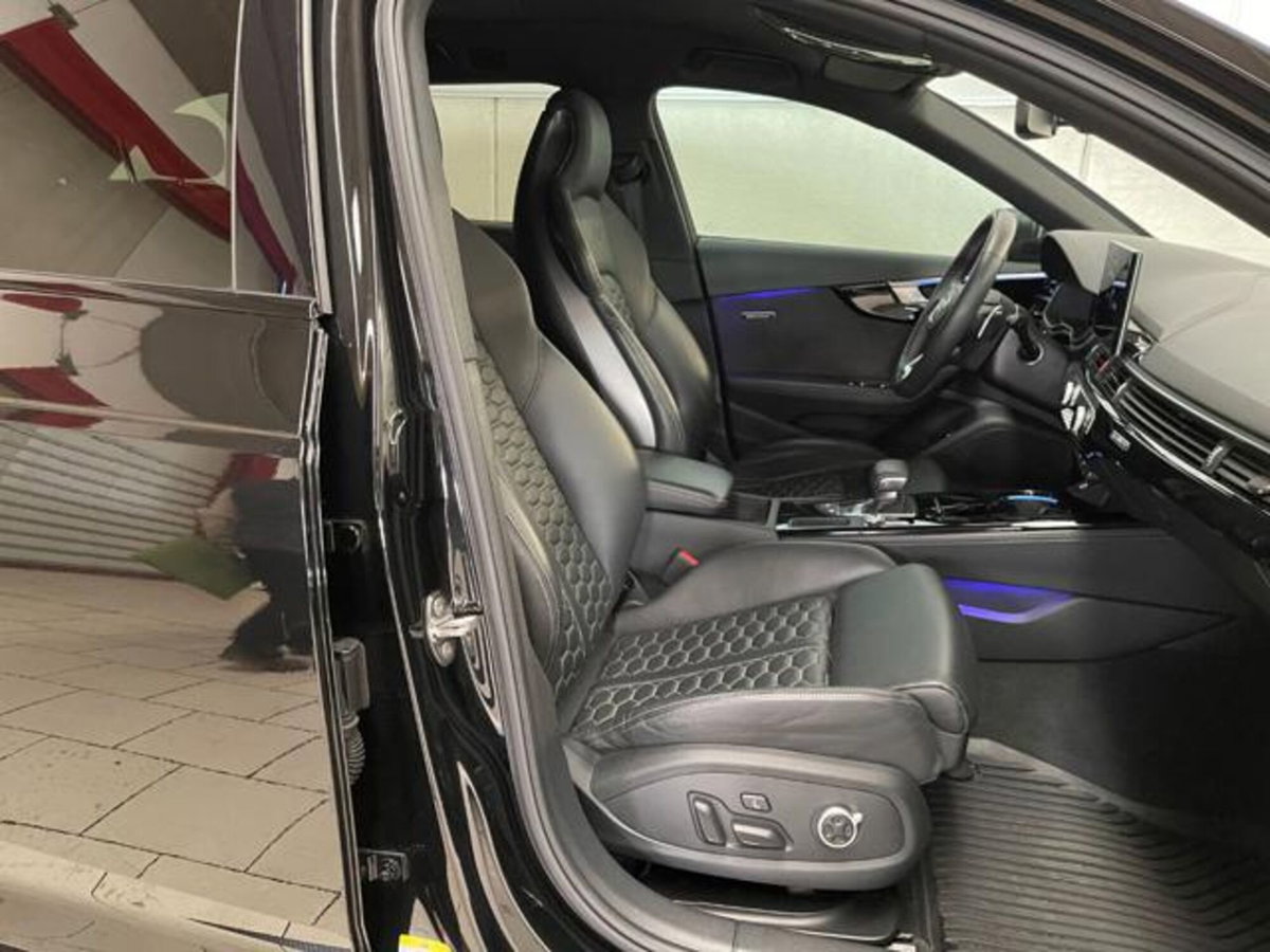 Audi RS 4 Avant 4 2.9 TFSI quattro tiptronic (17)