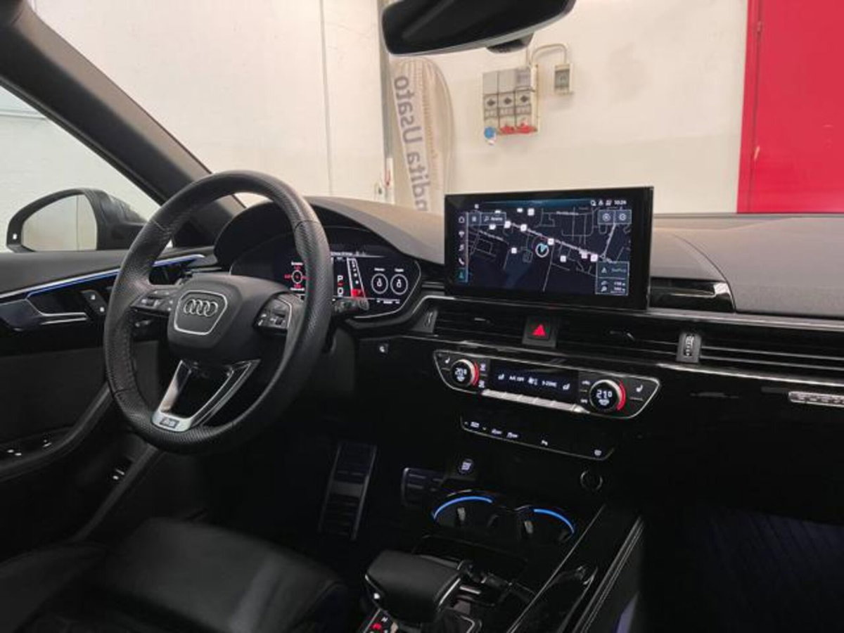 Audi RS 4 Avant 4 2.9 TFSI quattro tiptronic (18)