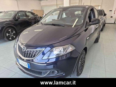 Lancia Ypsilon 1.0 FireFly 5 porte S&S Hybrid Ecochic Silver (4)