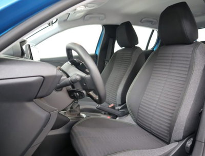 Peugeot 208 1.2 puretech Active s&s 100cv (8)