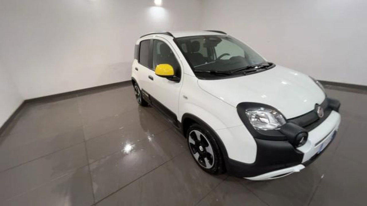 Fiat Pandina 1.0 firefly hybrid s&s 70cv (2)