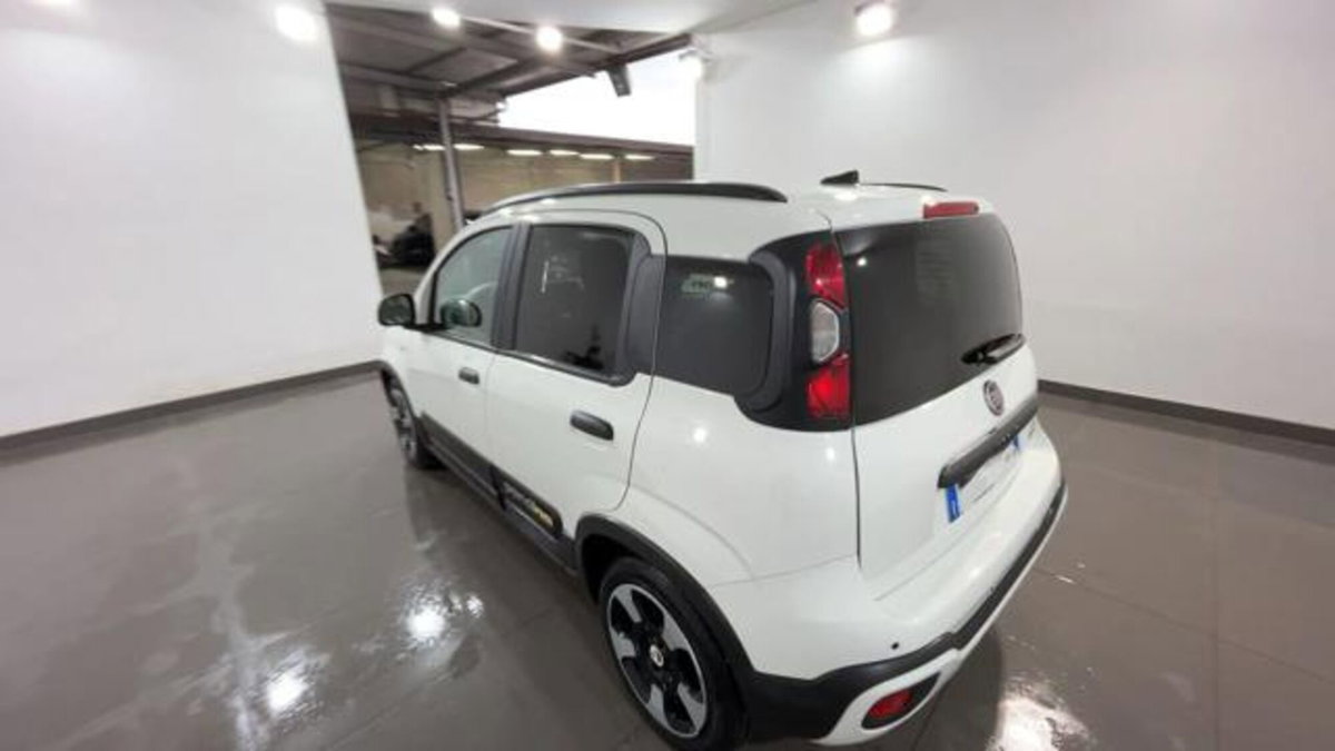 Fiat Pandina 1.0 firefly hybrid s&s 70cv (3)