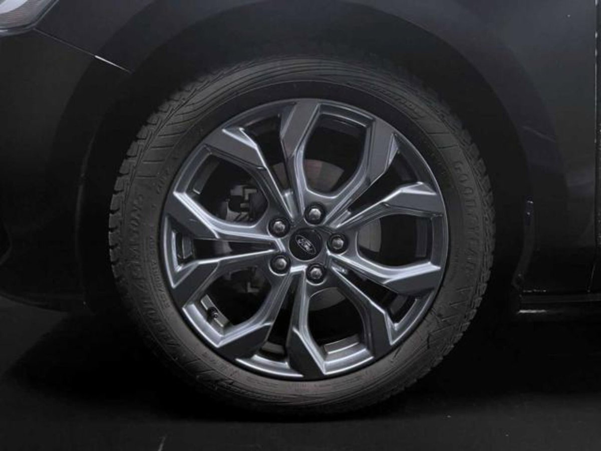 Ford Focus 1.5 EcoBlue 115 CV automatico 5p. ST-Line Style (15)