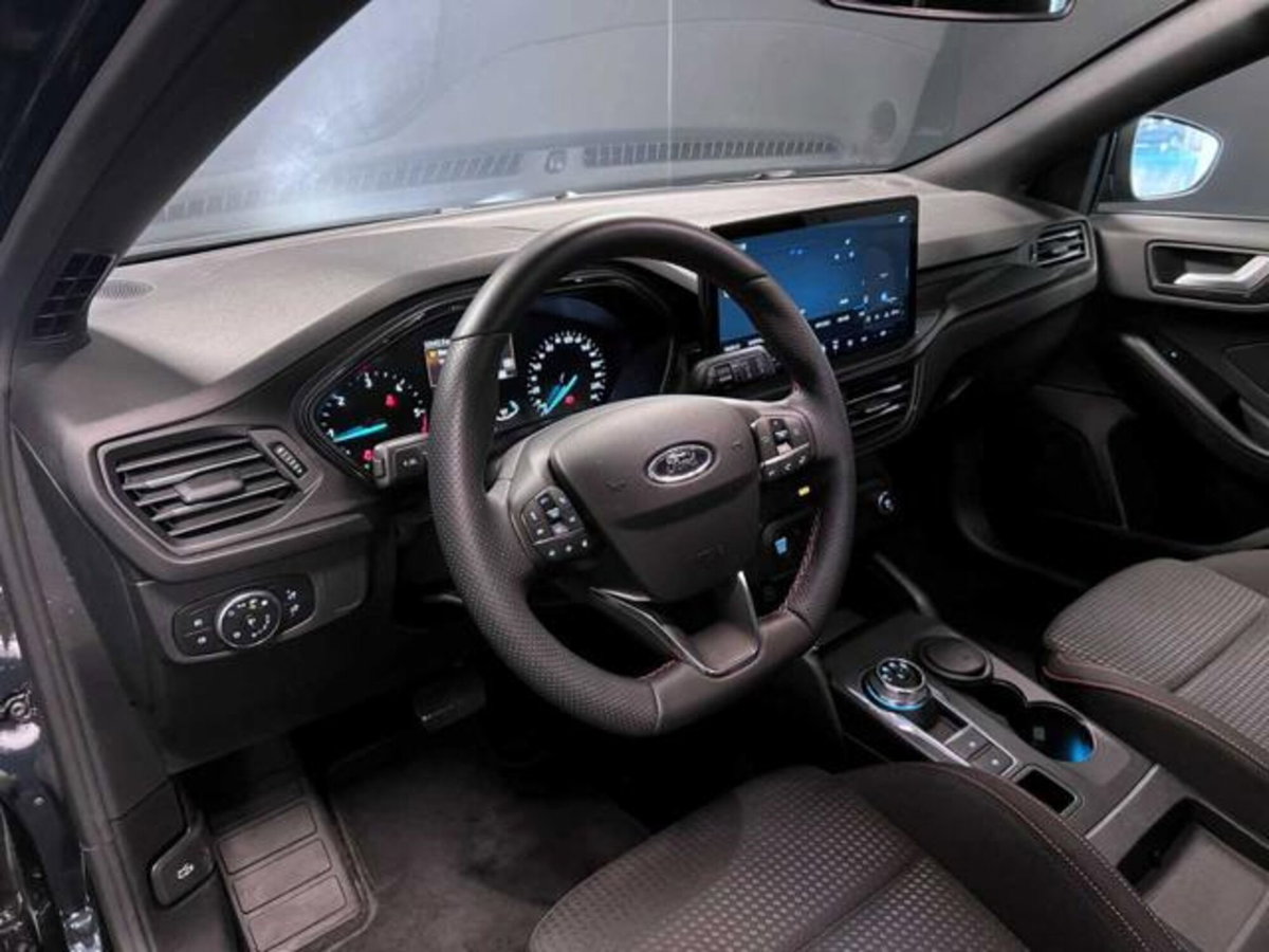 Ford Focus 1.5 EcoBlue 115 CV automatico 5p. ST-Line Style (6)