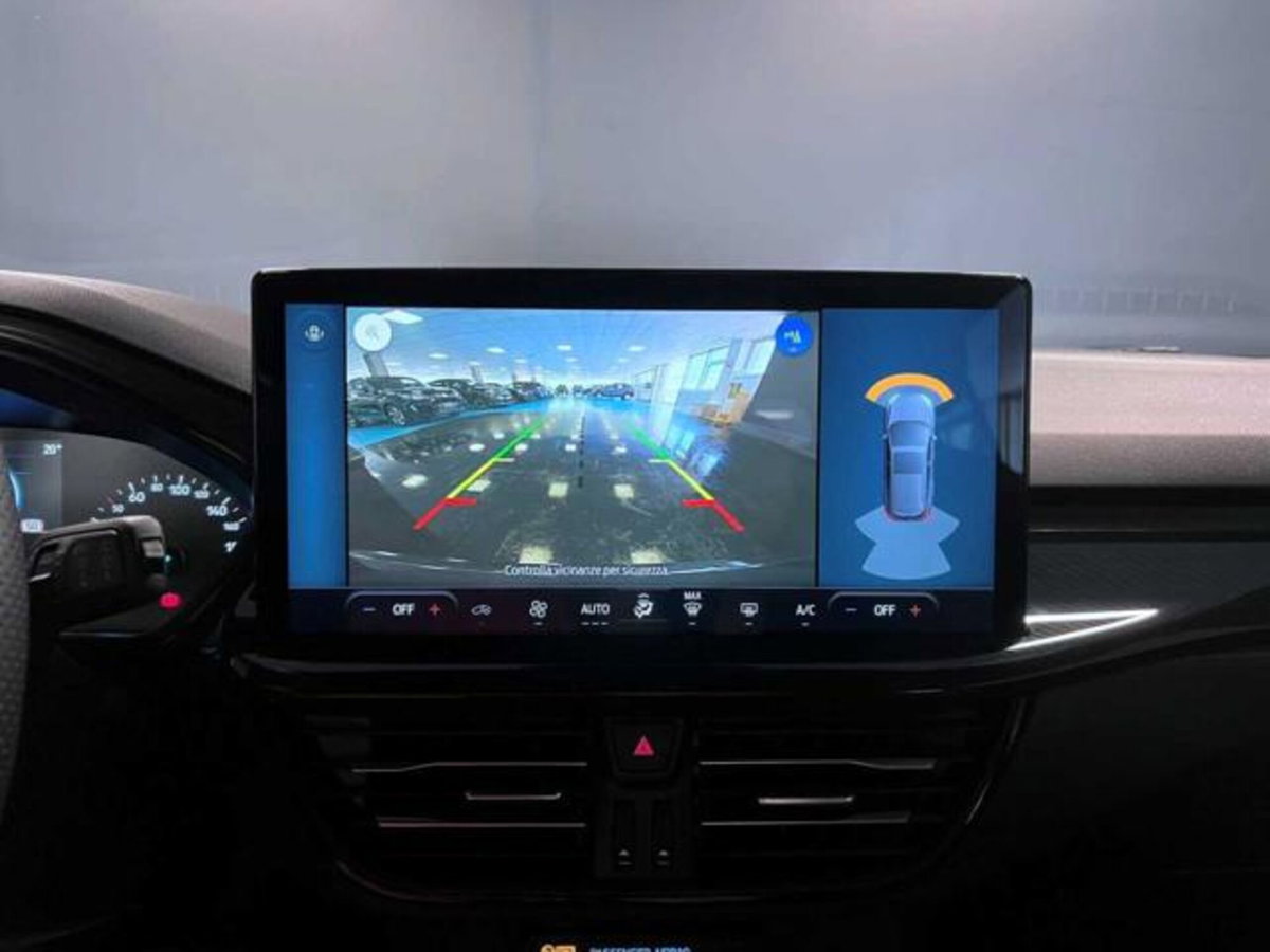 Ford Focus 1.5 EcoBlue 115 CV automatico 5p. ST-Line Style (9)
