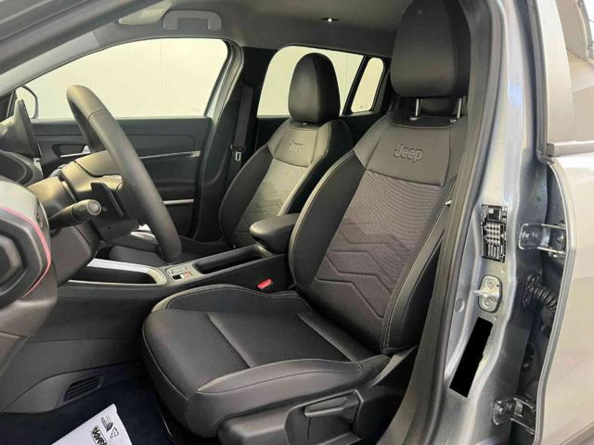 Jeep Avenger 1.2 turbo Summit fwd 100cv (5)