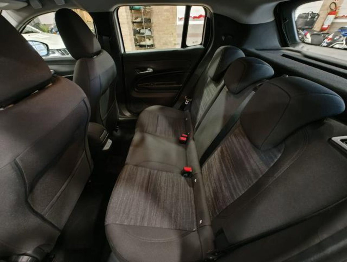Jeep Avenger 1.2 turbo Longitude fwd 100cv (10)