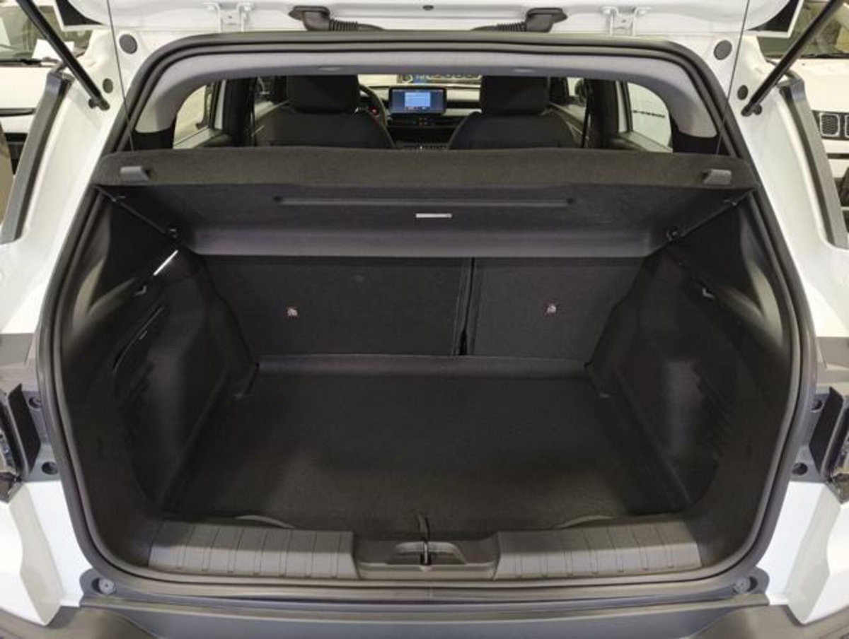 Jeep Avenger 1.2 turbo Longitude fwd 100cv (11)