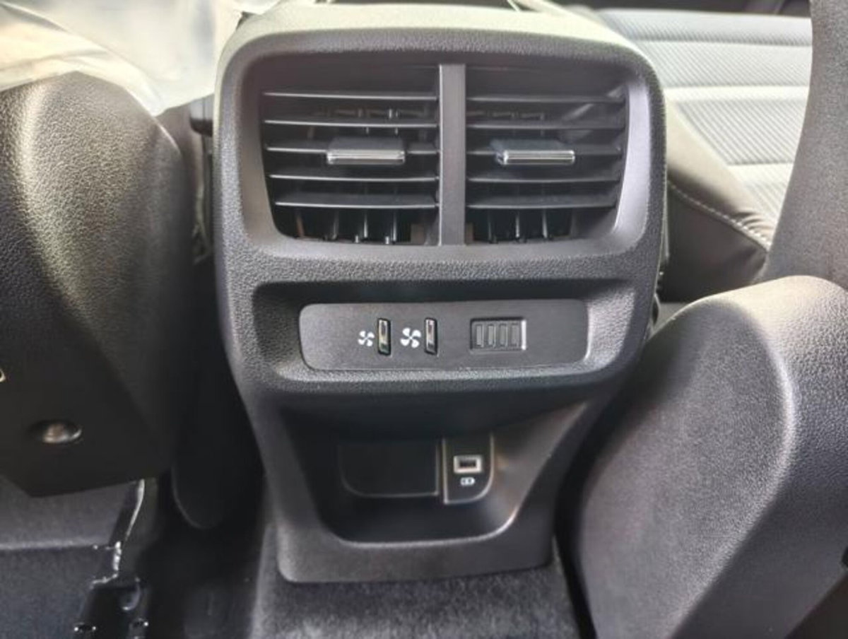 Fiat Qubo 1.5 d La Prima 130cv at8 (12)