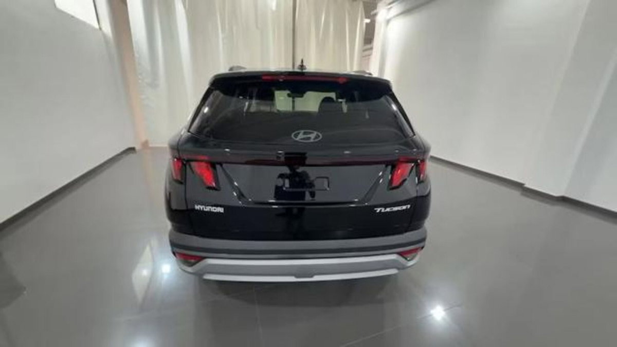 Hyundai Tucson 1.6 hev Business 2wd 239cv auto (4)