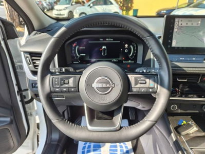 Nissan Qashqai 1.3 mhev N-Connecta 2wd 140cv (7)