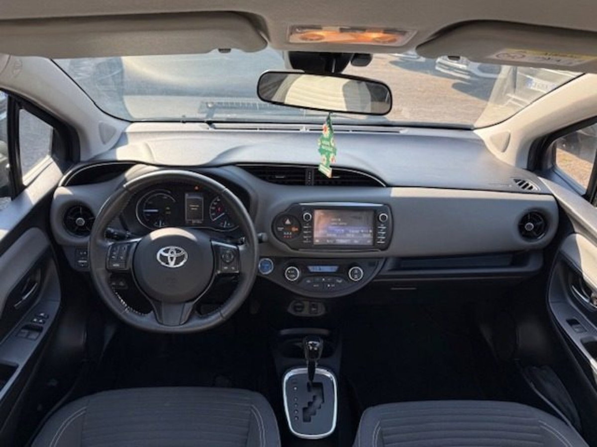Toyota Yaris 1.5 Hybrid 5 porte Style (10)