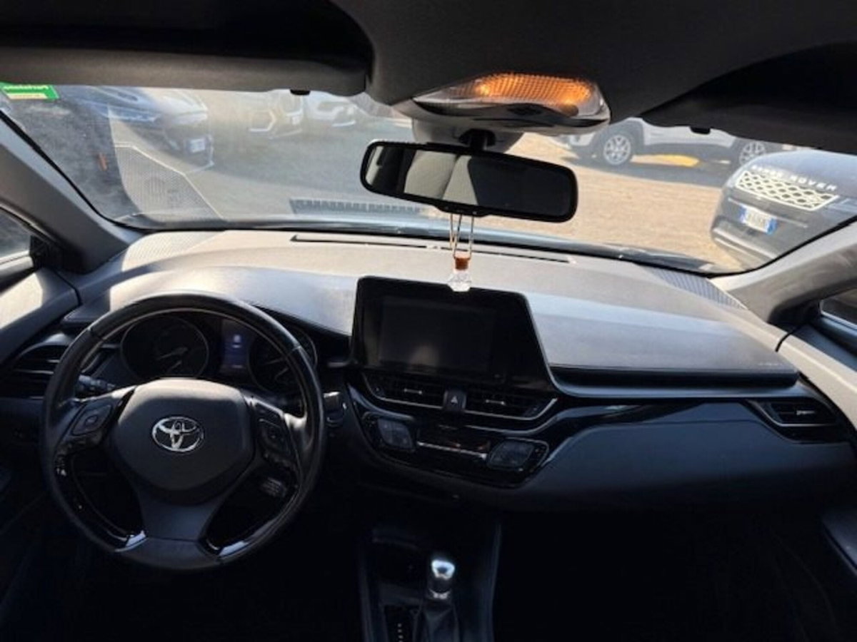 Toyota Toyota C-HR 1.8 Hybrid E-CVT Trend (4)