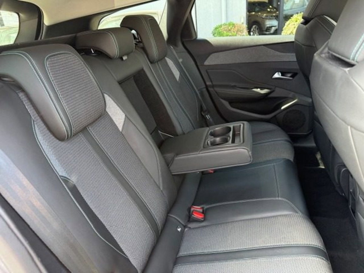 Peugeot 308 SW BlueHDi 130 S&S EAT8 Allure Pack (9)