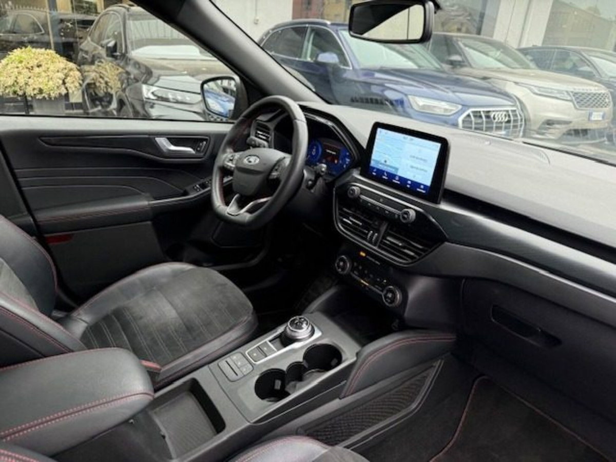 Ford Kuga 2.5 Full Hybrid 190 CV CVT 2WD ST-Line X (9)