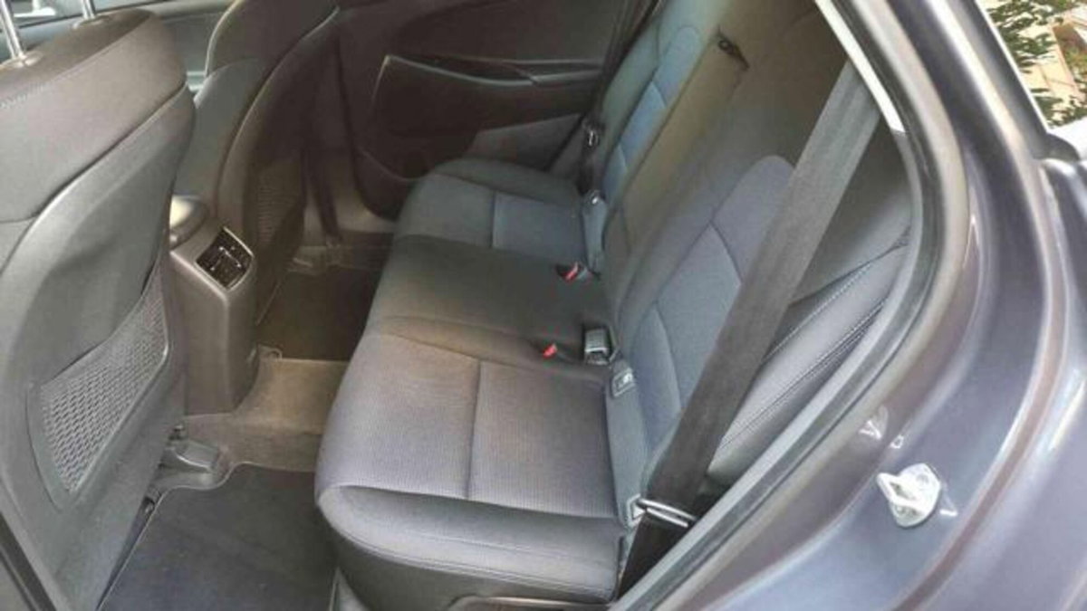 Hyundai Tucson 1.7 CRDi Comfort (11)
