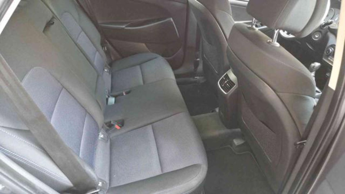 Hyundai Tucson 1.7 CRDi Comfort (12)
