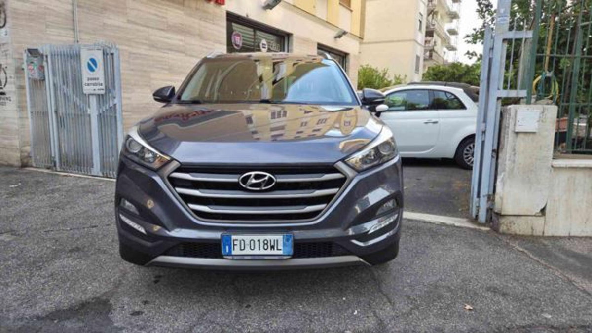 Hyundai Tucson 1.7 CRDi Comfort (2)