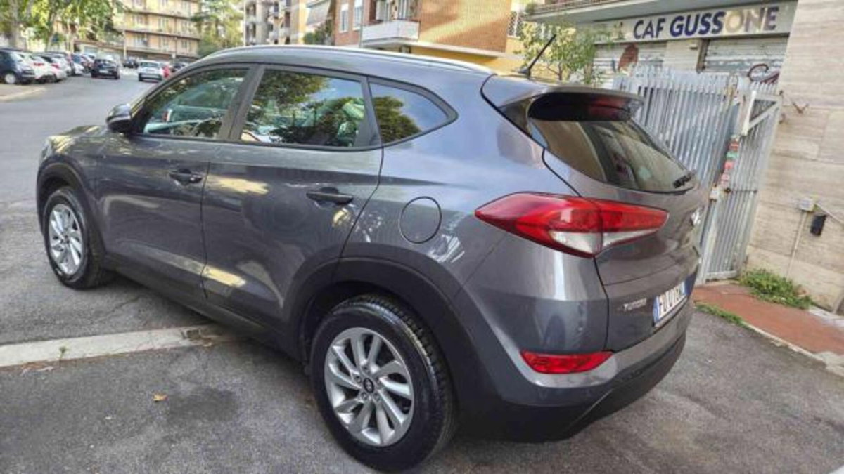 Hyundai Tucson 1.7 CRDi Comfort (6)