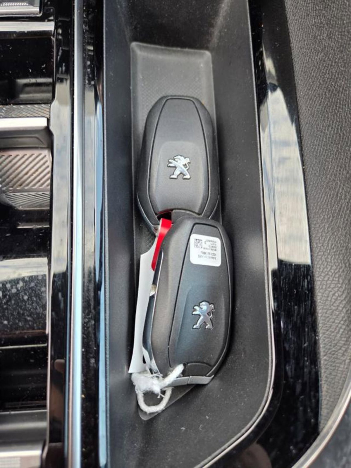 Peugeot 3008 BlueHDi 130 S&S EAT8 Active Pack (17)