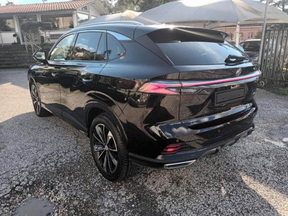 Mg HS 1.5 Luxury auto (3)