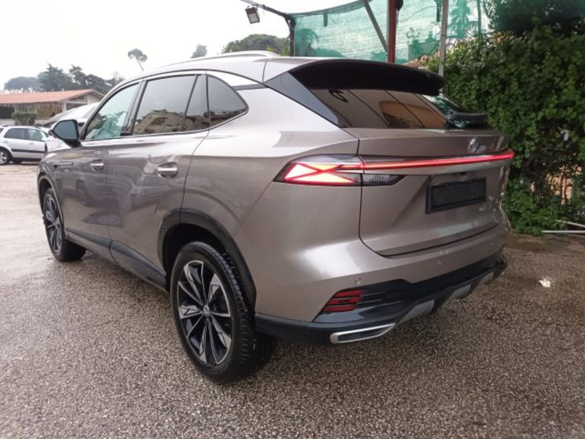 Mg HS 1.5 Luxury auto (3)