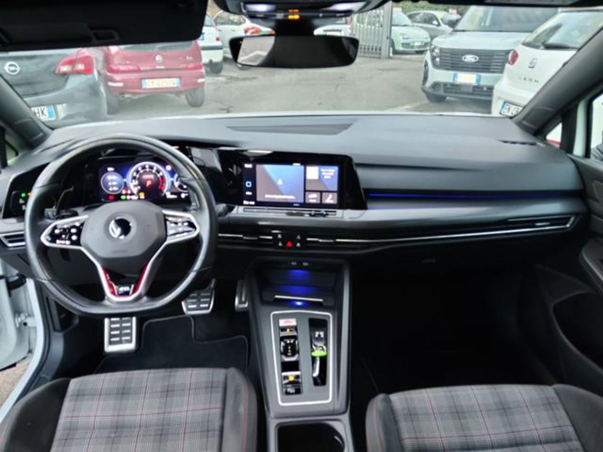 Volkswagen Golf 2.0 TSI GTI DSG (11)