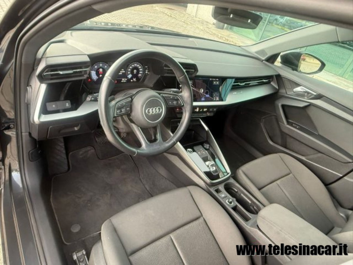 Audi A3 Sportback 2.0 TDI S tronic Business (11)