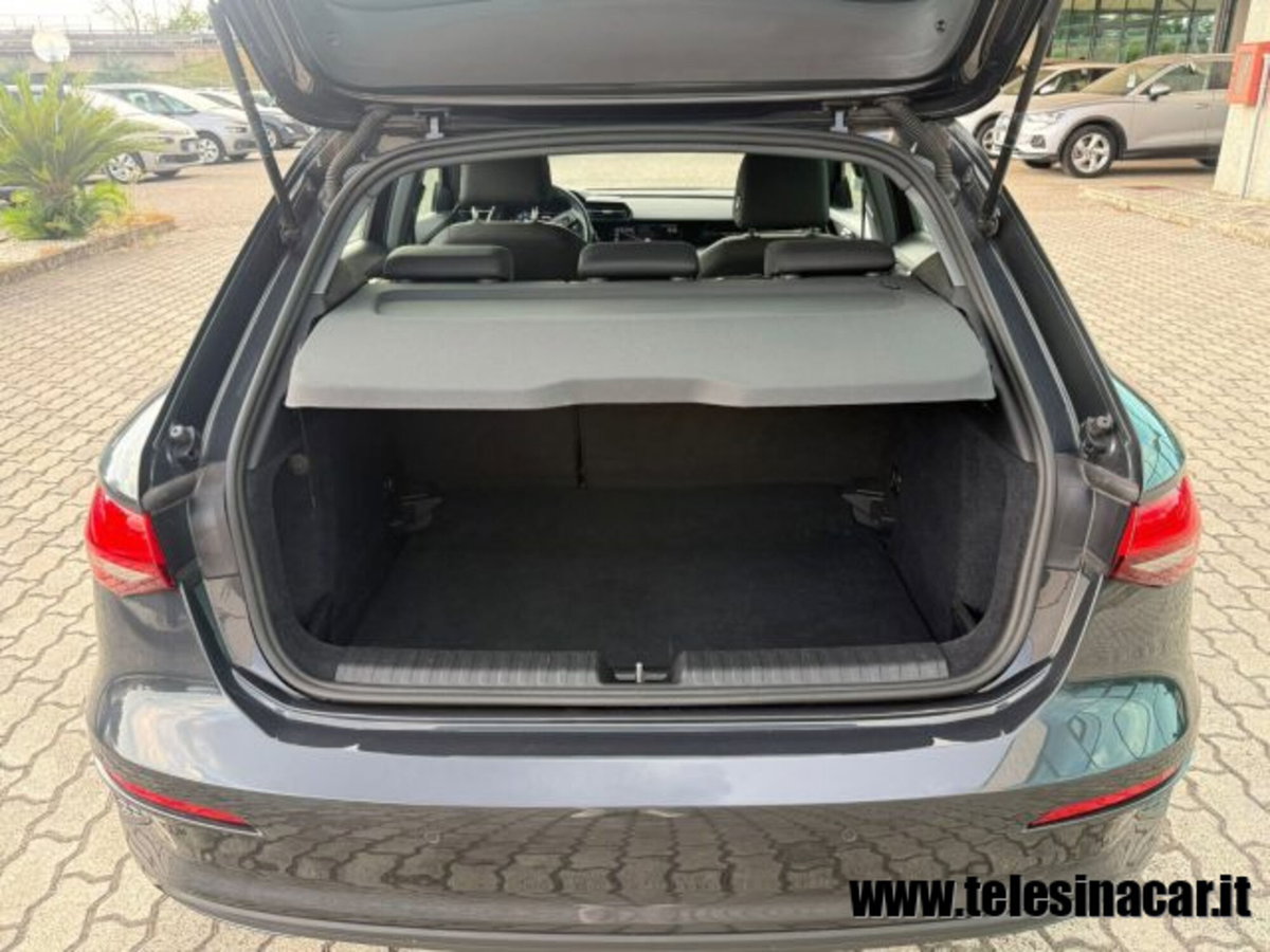 Audi A3 Sportback 2.0 TDI S tronic Business (9)
