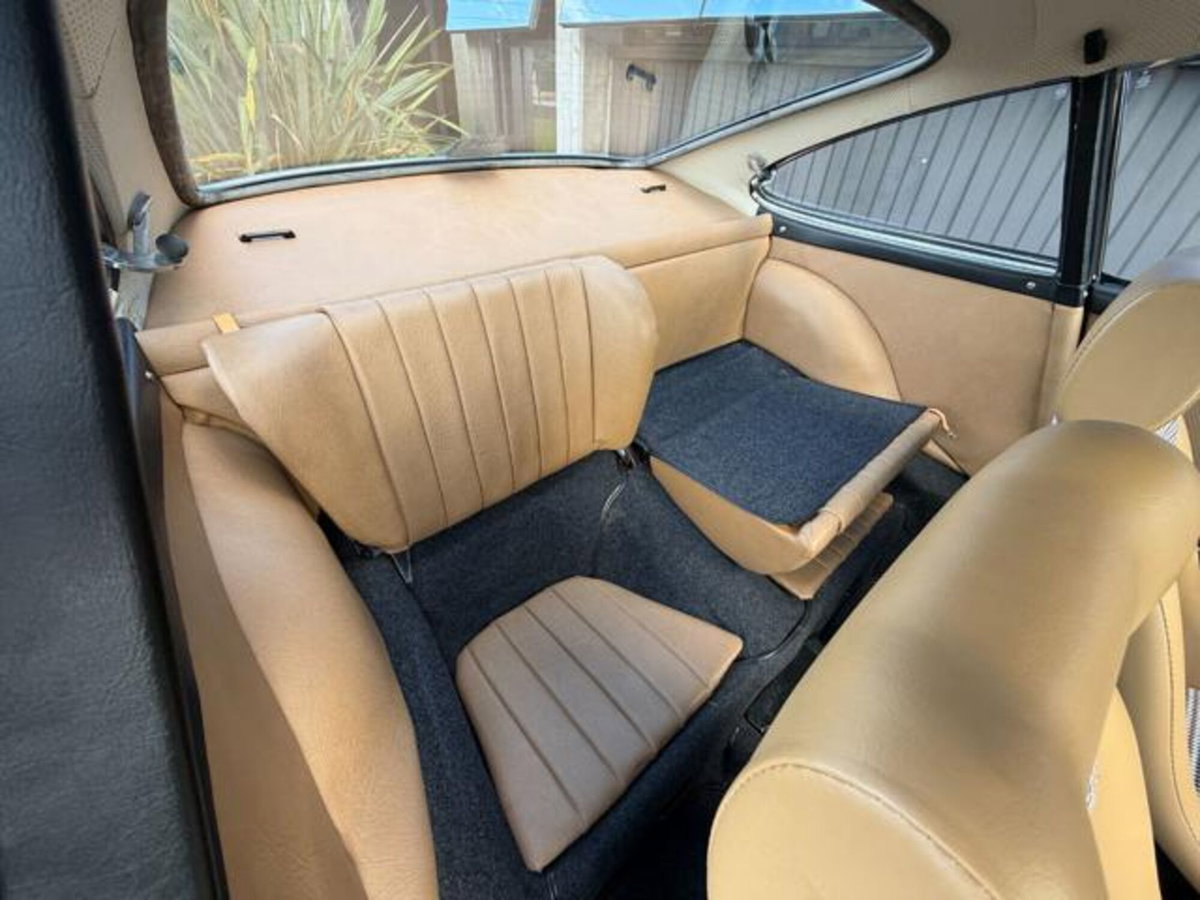 Porsche 911 Coupé 3.0 Carrera T (10)