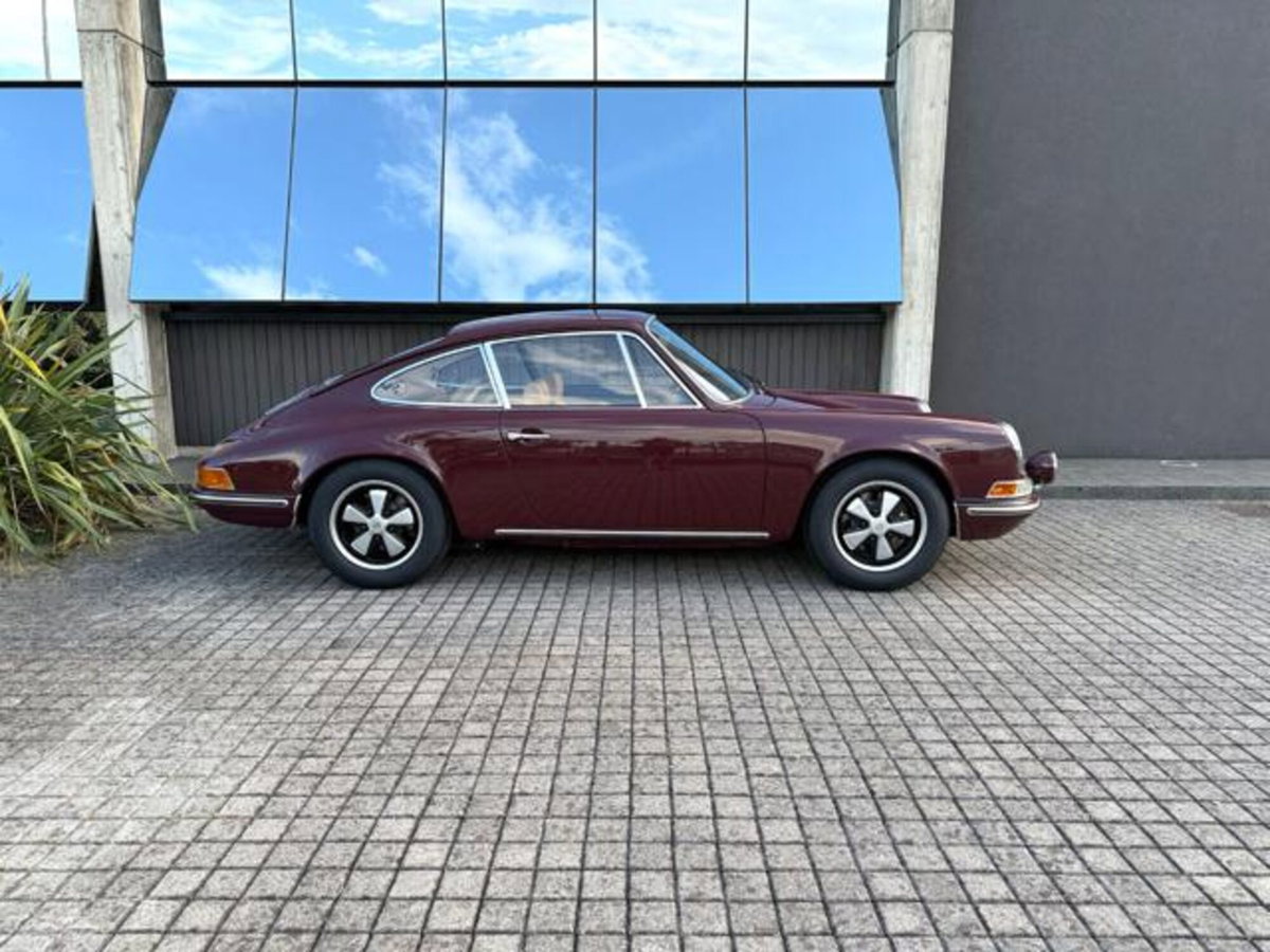 Porsche 911 Coupé 3.0 Carrera T (3)