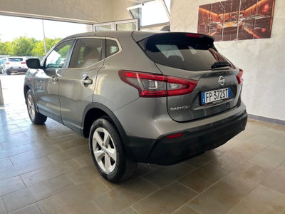 Nissan Qashqai 1.5 dCi Tekna (4)
