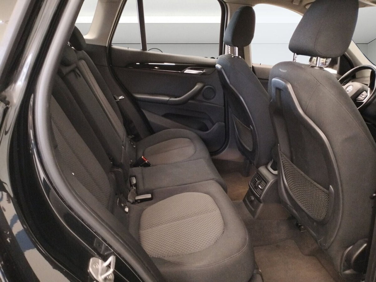 BMW X1 sDrive18d Advantage (10)