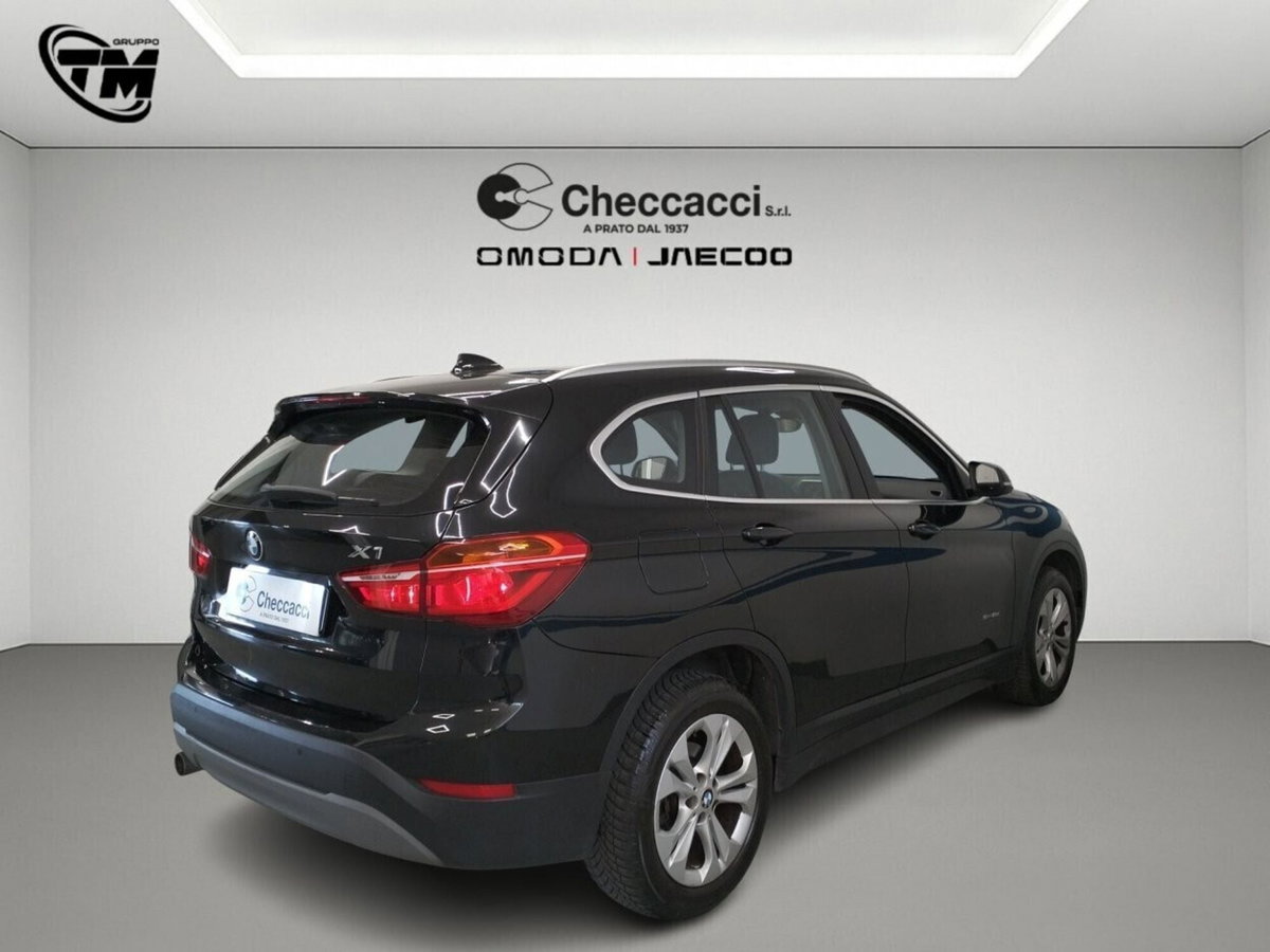 BMW X1 sDrive18d Advantage (6)