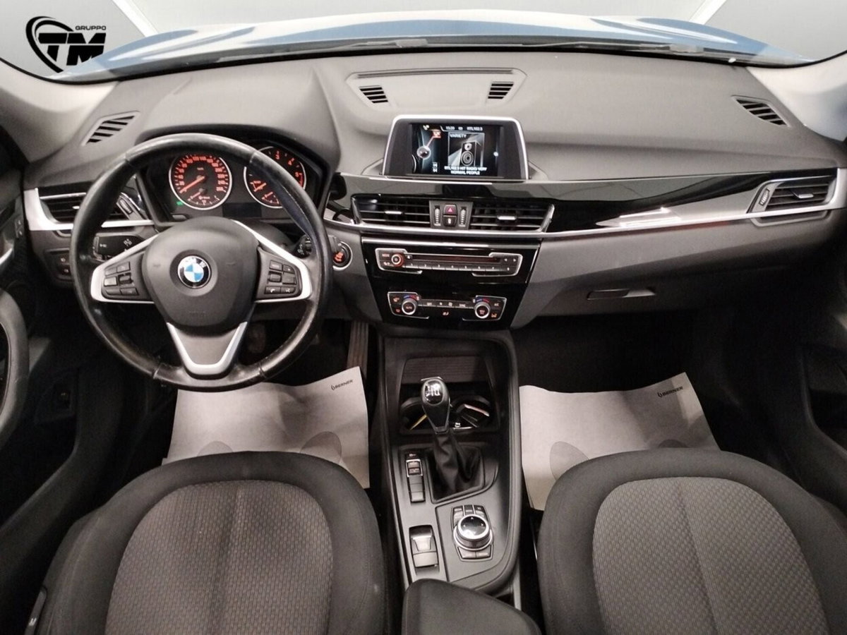 BMW X1 sDrive18d Advantage (9)