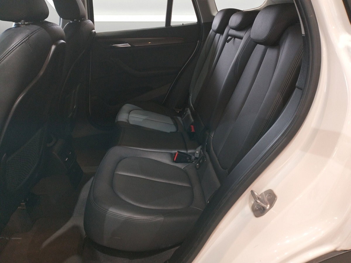 BMW X1 sDrive18d xLine Plus (10)
