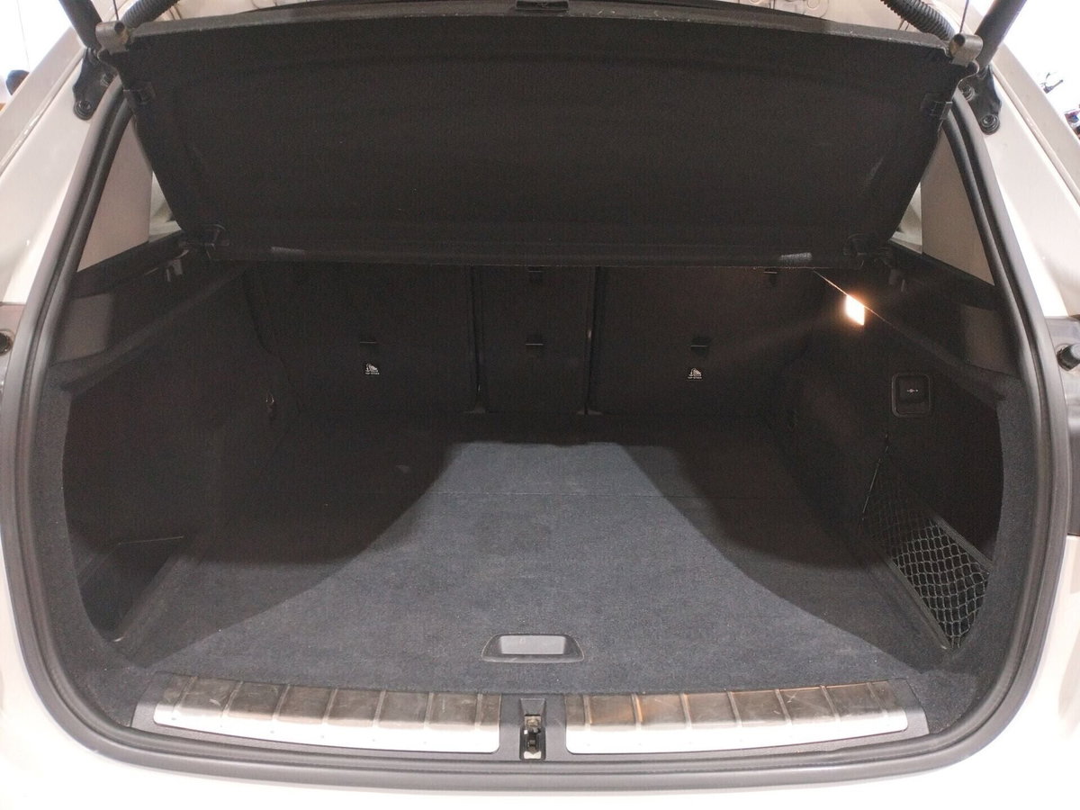 BMW X1 sDrive18d xLine Plus (11)