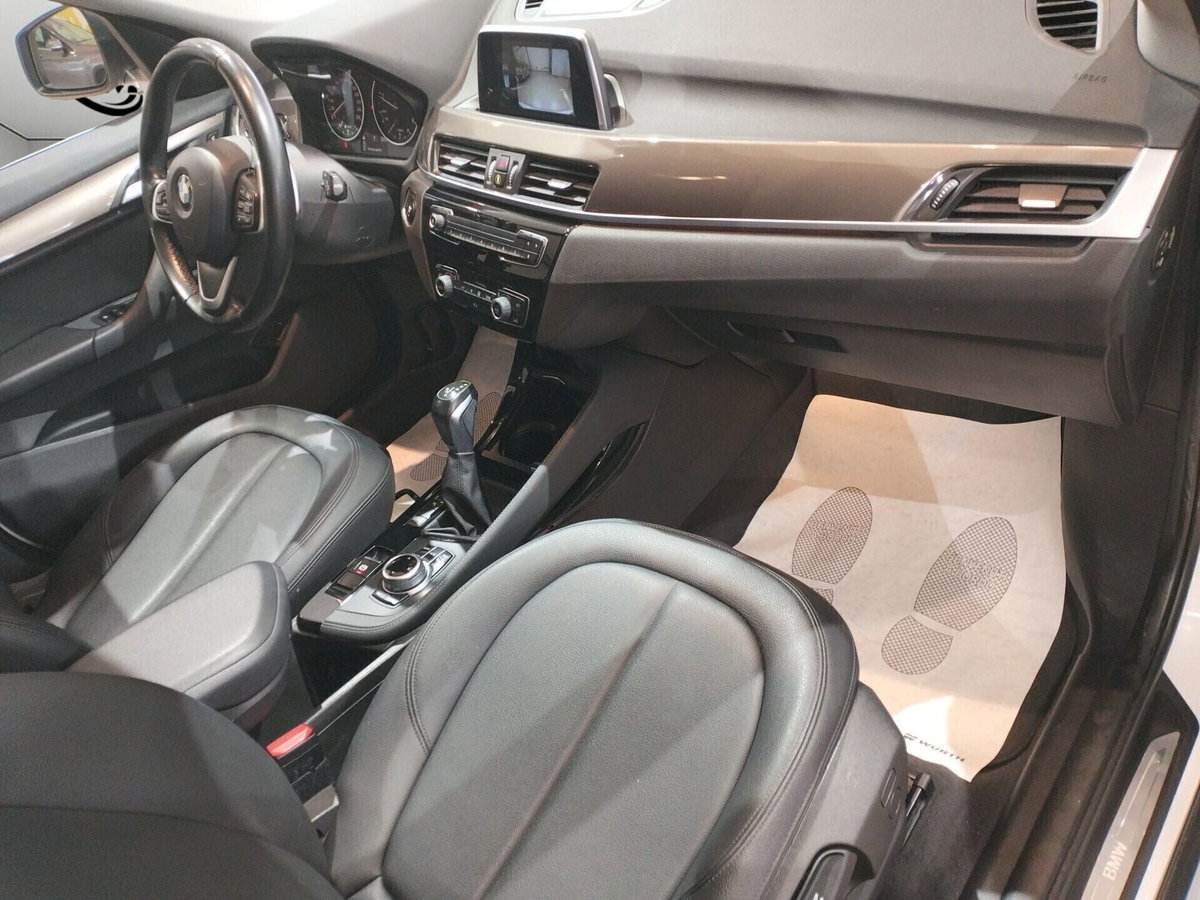 BMW X1 sDrive18d xLine Plus (14)