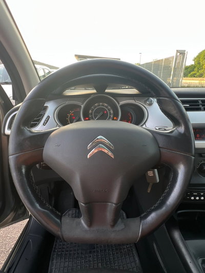 Citroen C3 1.4 HDi 70CV airdream Exclusive Style (20)