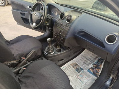 Ford Fiesta 1.4 TDCi 5p. Titanium (14)