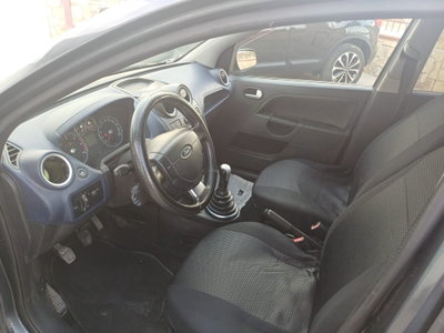 Ford Fiesta 1.4 TDCi 5p. Titanium (16)