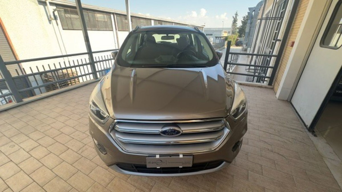 Ford Kuga 2.0 TDCI 120 CV S&S 2WD Powershift Business (2)